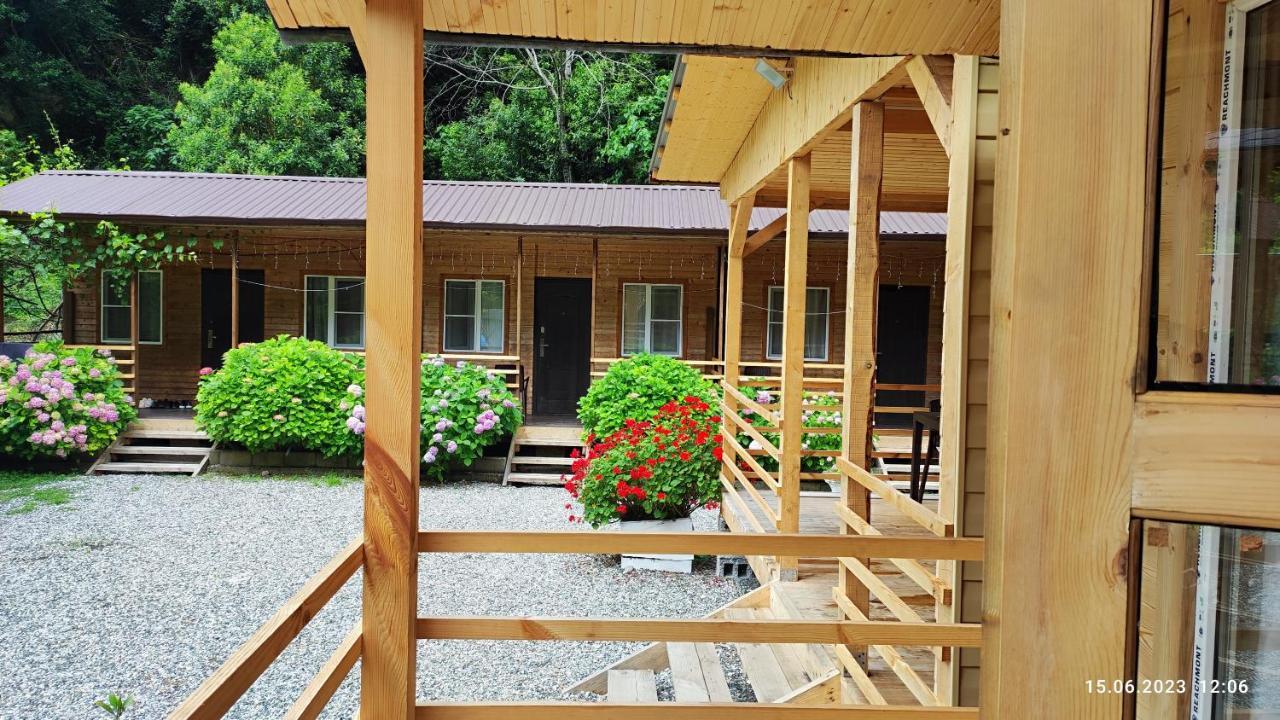 Guest House Ahan Гагра Екстер'єр фото