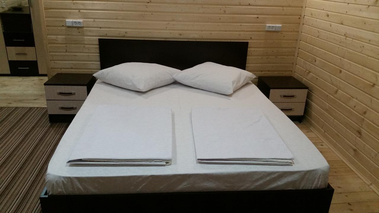Guest House Ahan Гагра Екстер'єр фото